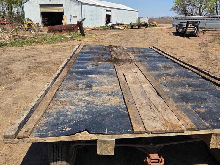 8ft-x-16ft-wood-flatbed-image-2