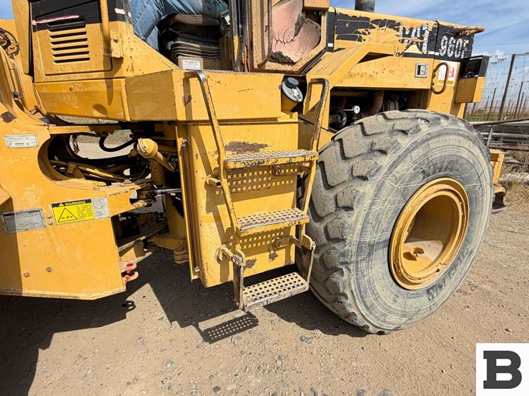 caterpillar-960f-image-22