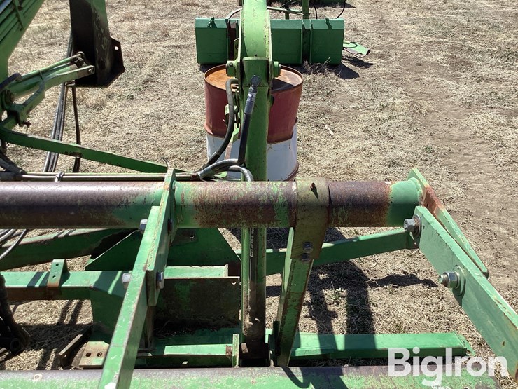 john-deere-148-image-14