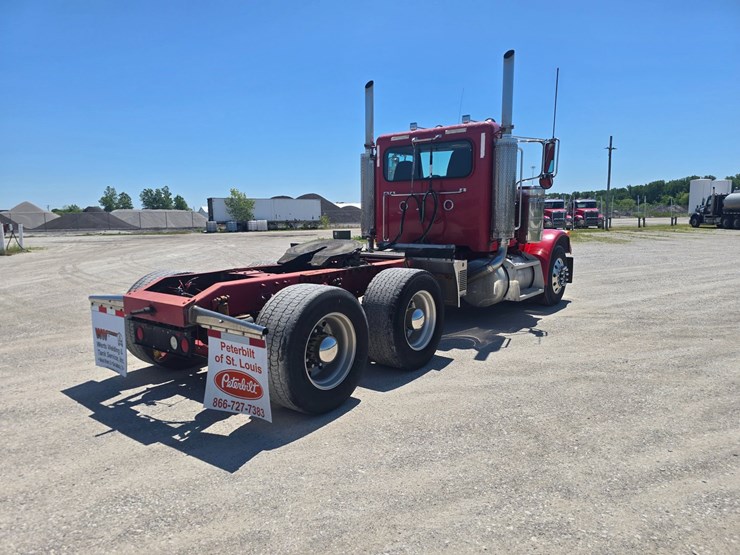 2007-peterbilt-379-image-20