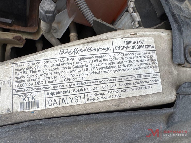 2003-ford-f550-xlt-image-17