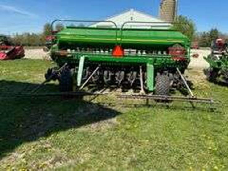 john-deere-1590-image-4