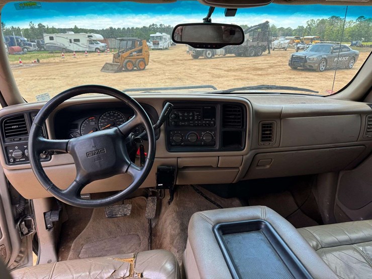 2002-gmc-sierra-3500-image-12