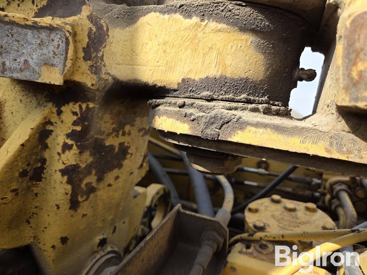 1979-caterpillar-613b-image-13