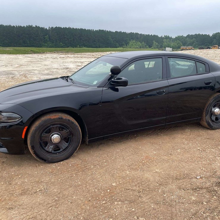 2015 Dodge Charger 4 Door Police Cruiser (130,607 Miles)