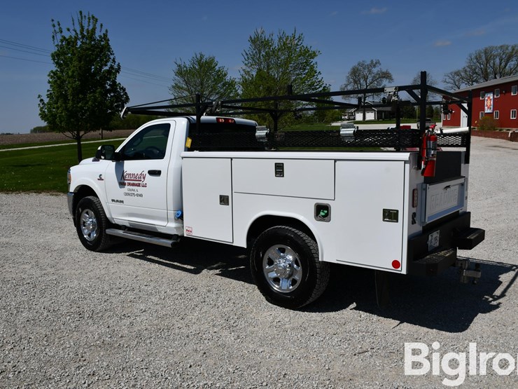 2022-dodge-3500-image-7