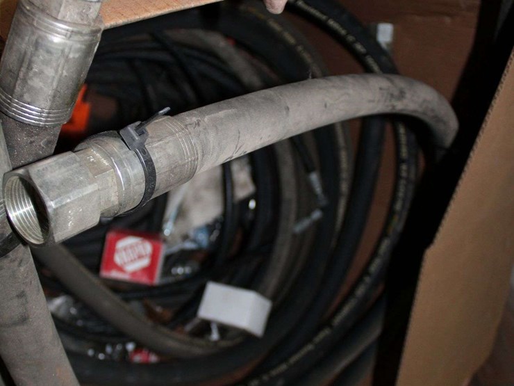 box-of-hydraulic-hoses-image-3
