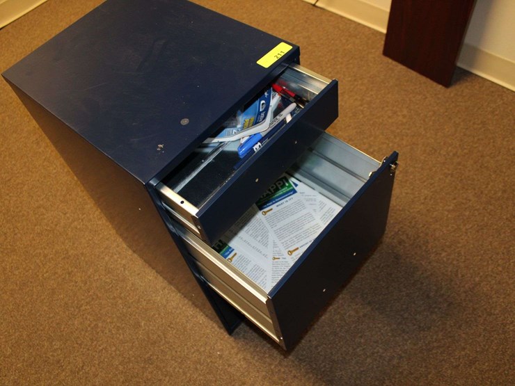 small-medal-three-drawer-file-cabinet-image-3