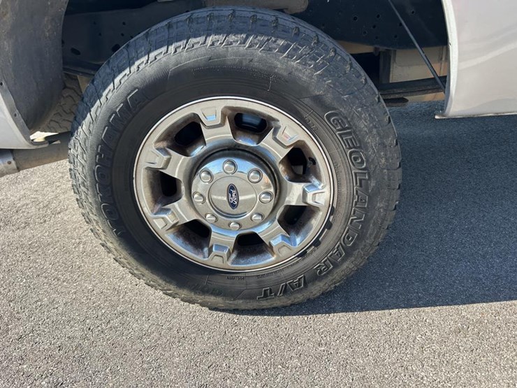 2015-ford-f250-xlt-image-5