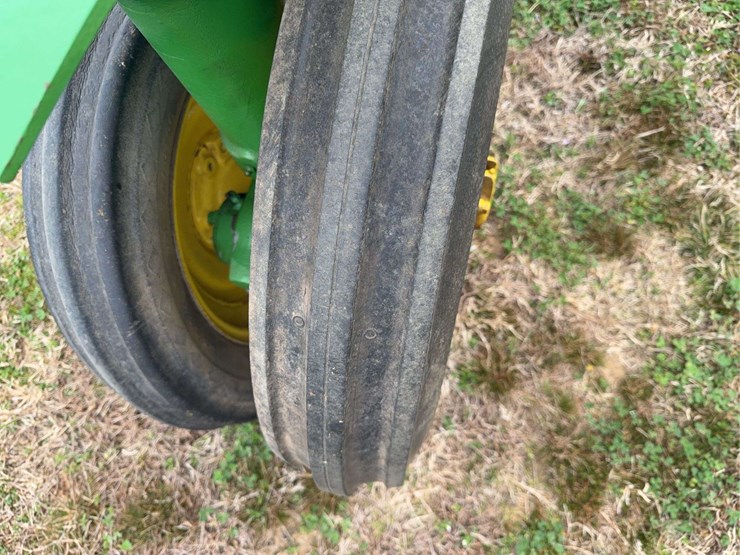 john-deere-b-image-12