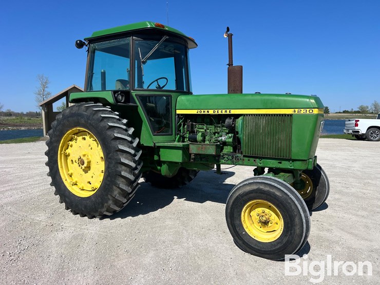 1976-john-deere-4230-image-3
