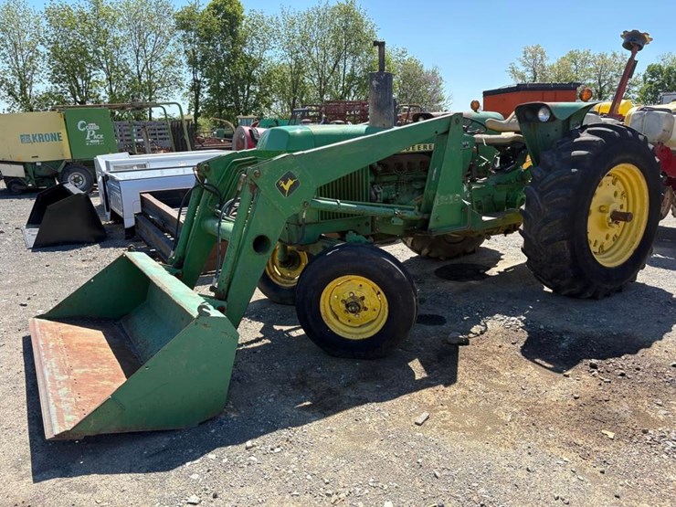 john-deere-2440-image-1