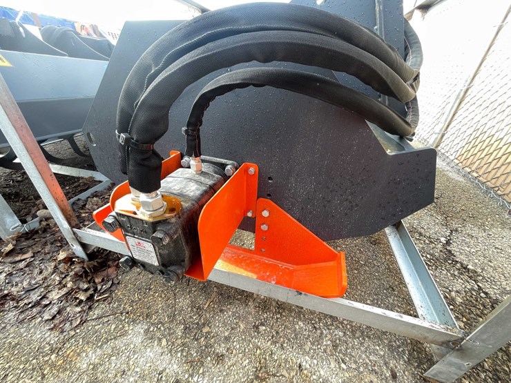 #9029-•-unused-wig-72"-bi-directional-skid-steer-rototiller-(o12)-image-6