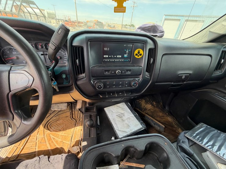 2019-chevrolet-silverado-2500hd-image-11
