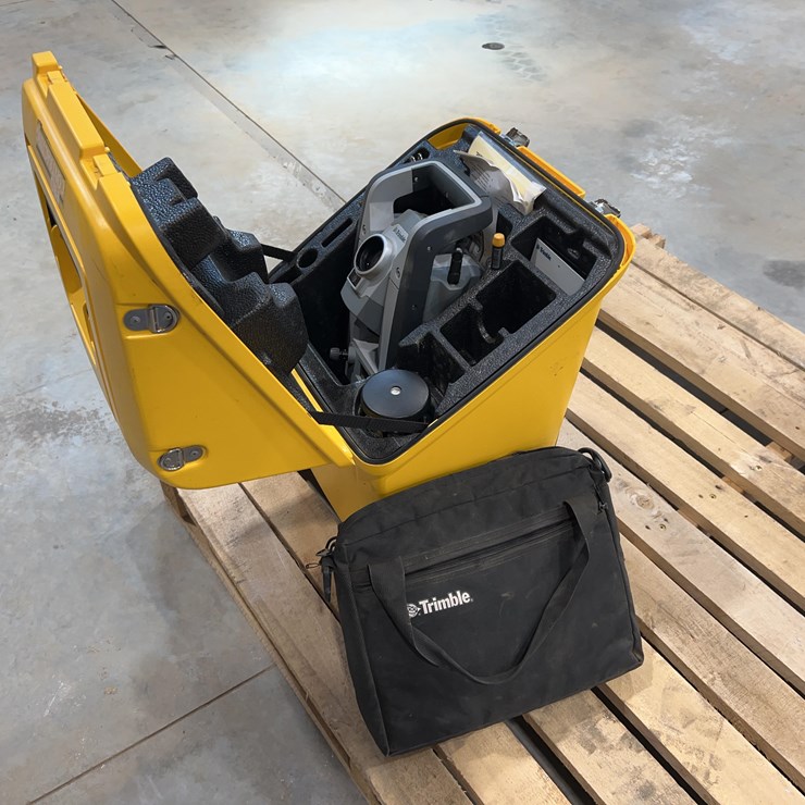 2014 Trimble S8 GPS System