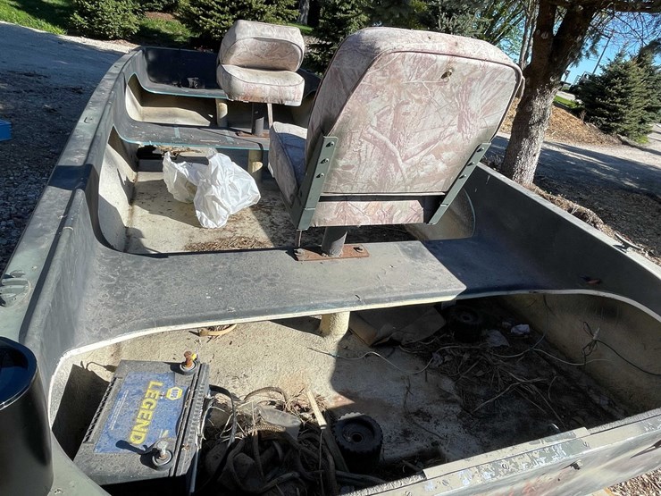#6932-•-camouflage-duck-boat-with-trailer-image-9