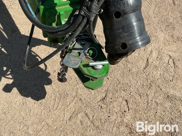 2021-john-deere-560r-image-10