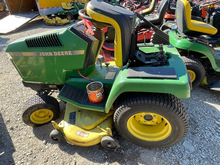 john-deere-285-image-1