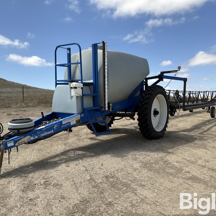 NEW HOLLAND S1070