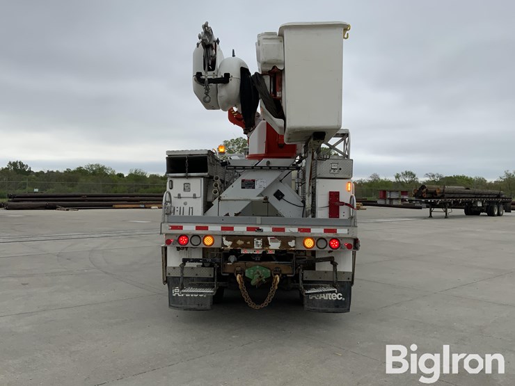 2014-freightliner-m2-106-image-6