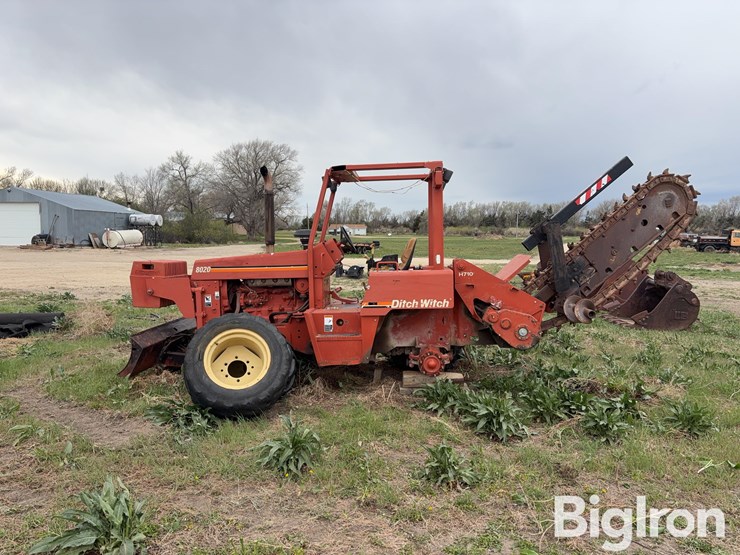 ditch-witch-8020jd-image-8