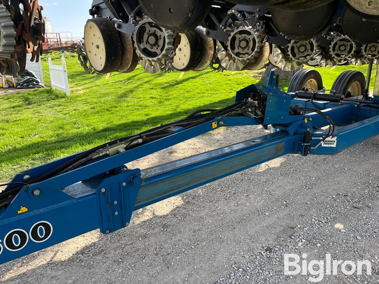2006-kinze-3600-image-12