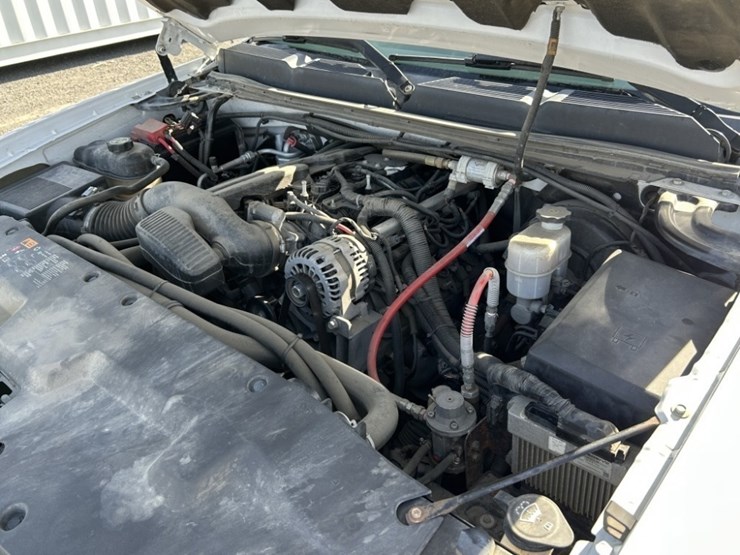 2013-chevrolet-silverado-1500-image-42