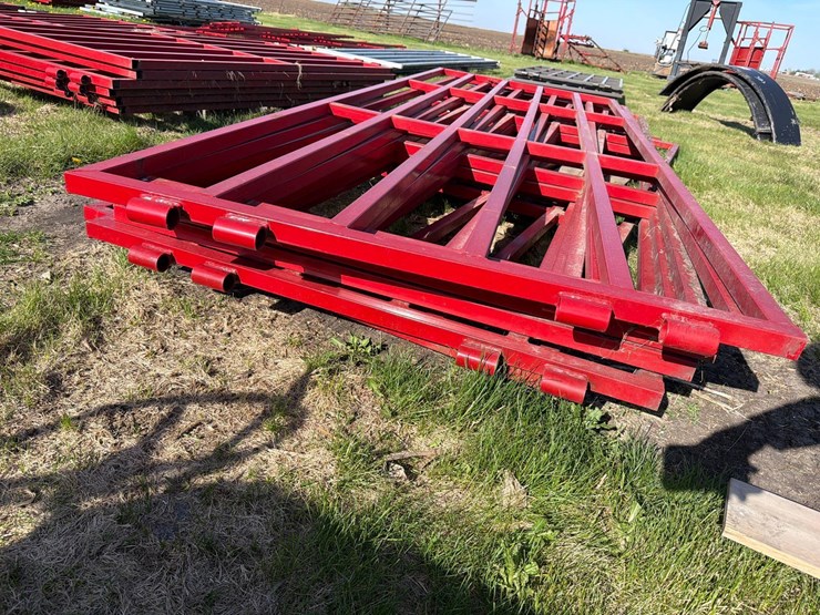 6-12ft-livestock-gates-image-8