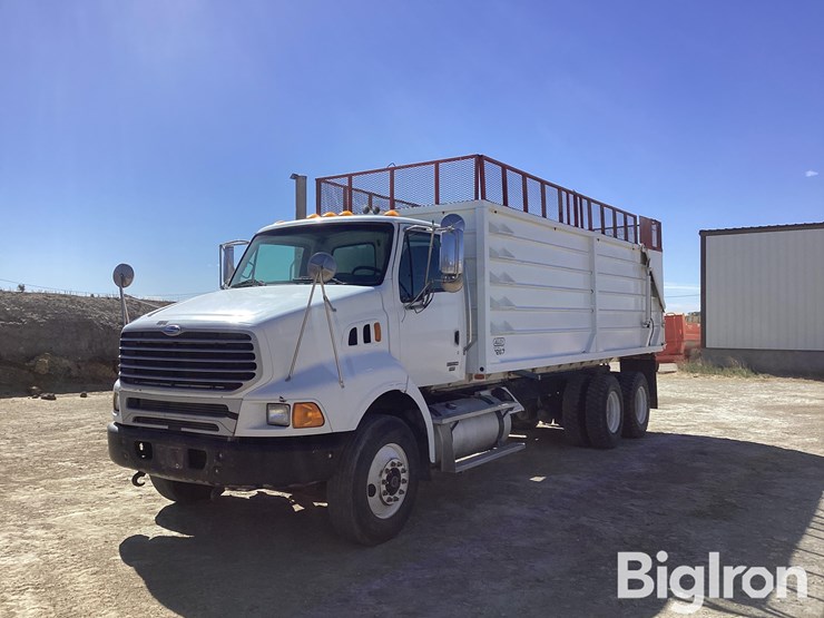 2006-sterling-l9500-image-1