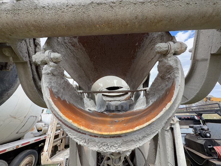 2001-mack-rd690s-image-40