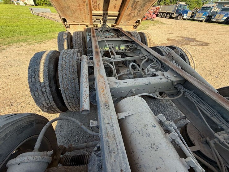 2016-kenworth-t880-image-20