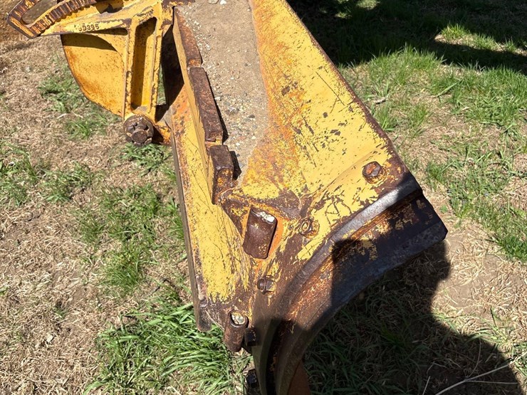 caterpillar-12f-image-41
