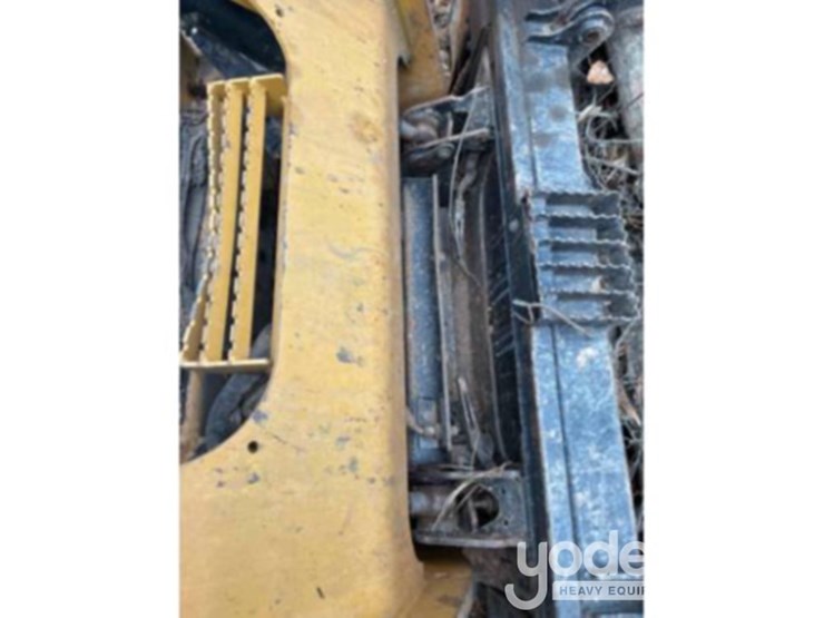2021-caterpillar-299d3-xe-image-14