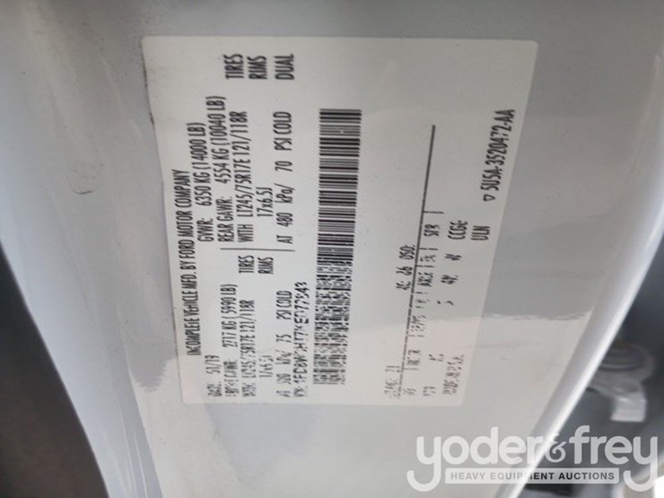 2019-ford-f350-image-4