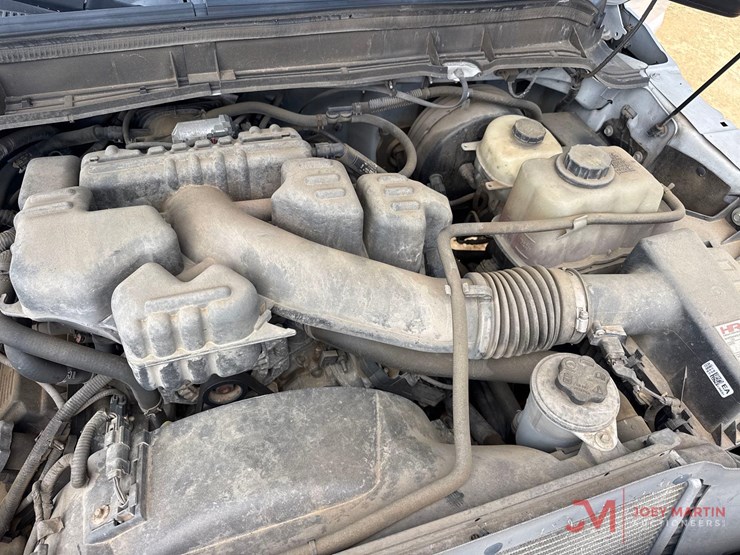 2015-ford-f250-xl-image-18