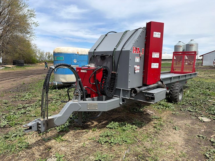 2024-hatfield-eco-lift-hmi-bedding-trailer-image-1