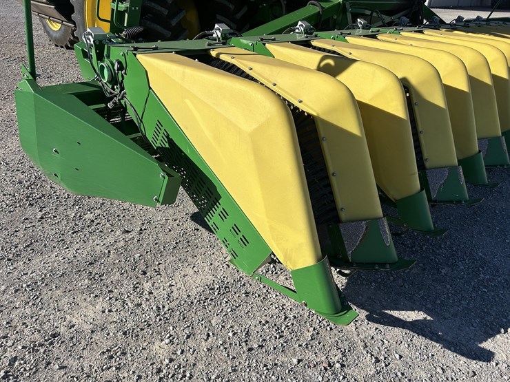 2018-john-deere-cs690-image-14