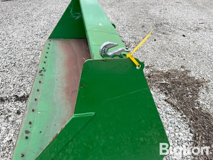 john-deere-8-image-15