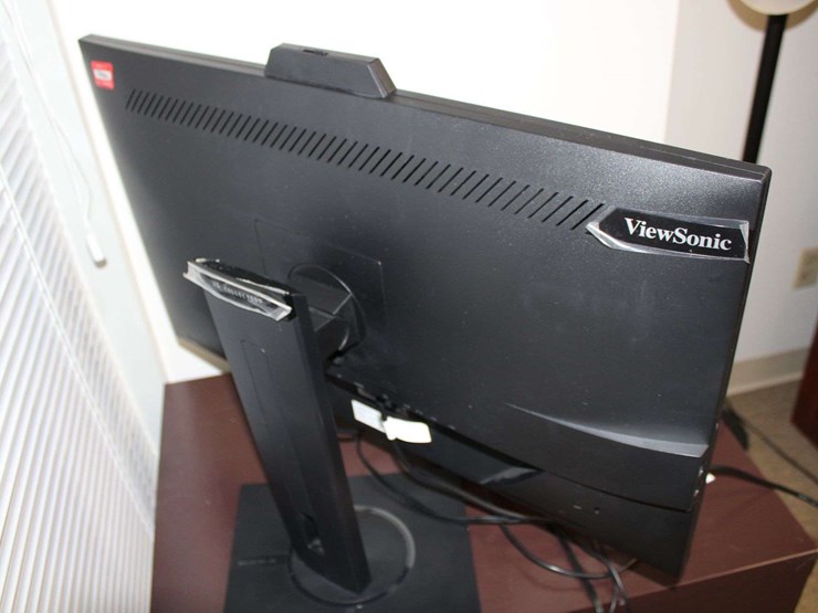 flat-screen-monitor-image-2