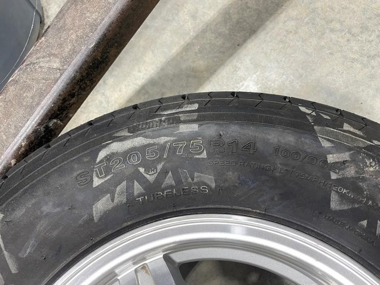 st205/75-r14-tire-w/rim-image-2