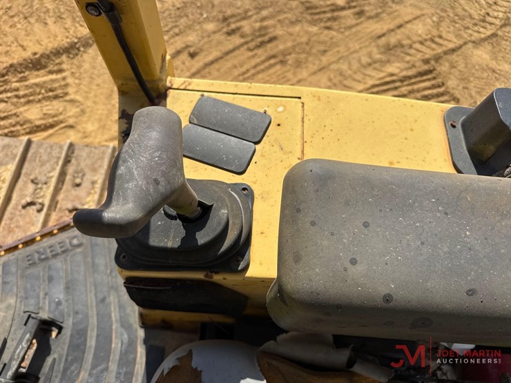 2001-deere-450h-lt-image-21