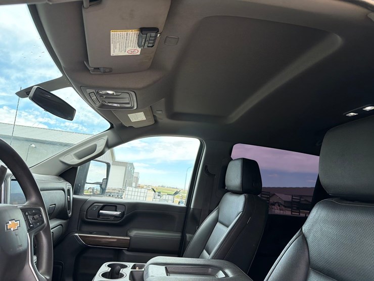 2021-chevrolet-2500hd-image-48