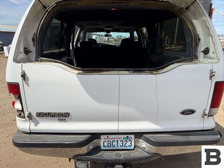 2000-ford-excursion-image-27