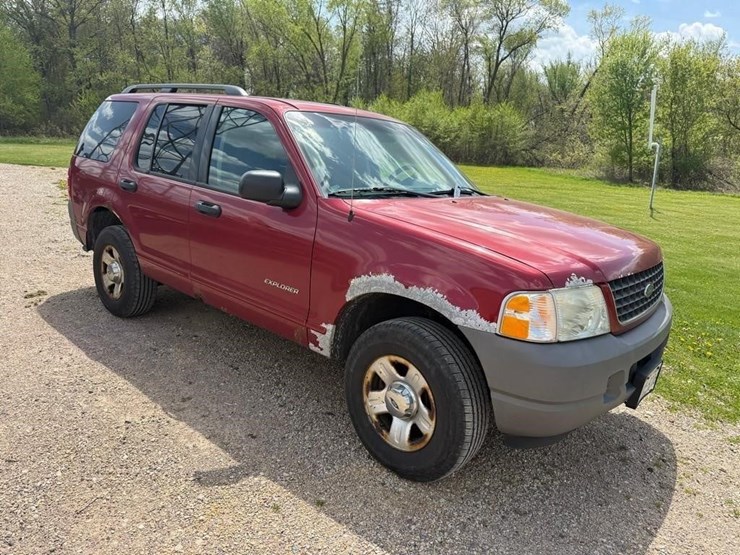2002-ford-explorer-xls-image-3