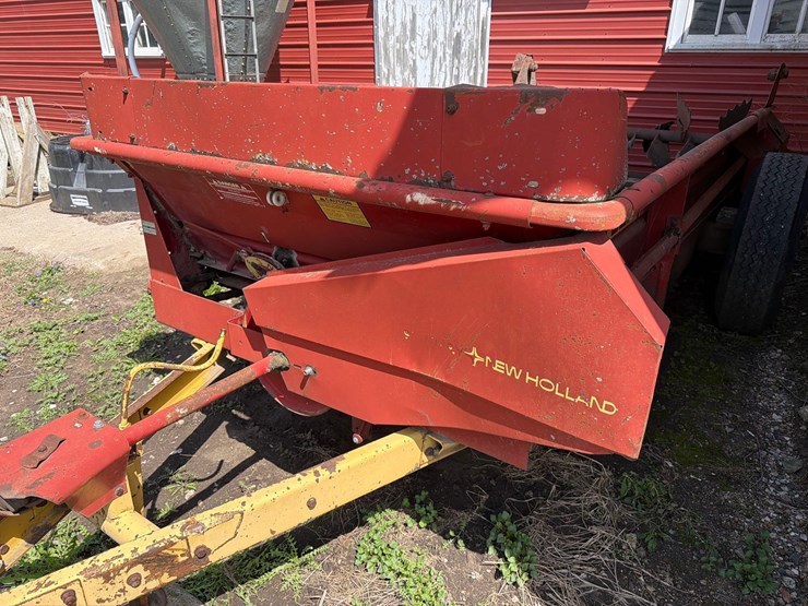 new-holland-520-image-17