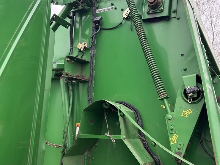 2002-john-deere-567-image-29
