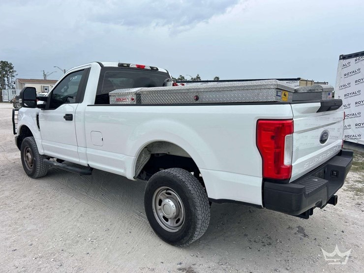 2017-ford-f250-image-4