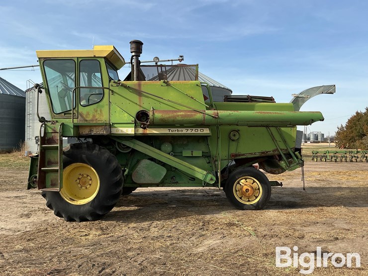 john-deere-7700-image-8