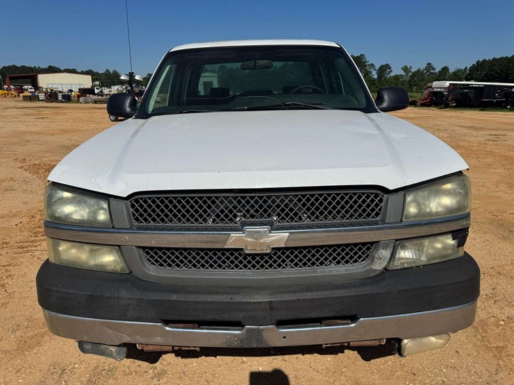 2004-chevrolet-2500-image-5