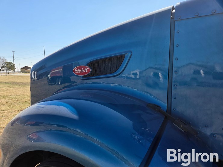 2012-peterbilt-386-image-13